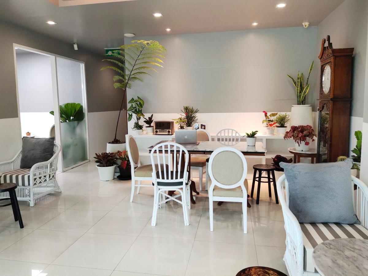 Ratana Hotel Rassada, Phuket Town- Sha Extra Plus Exterior foto