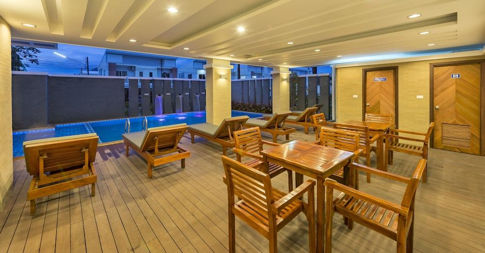 Ratana Hotel Rassada, Phuket Town- Sha Extra Plus Exterior foto