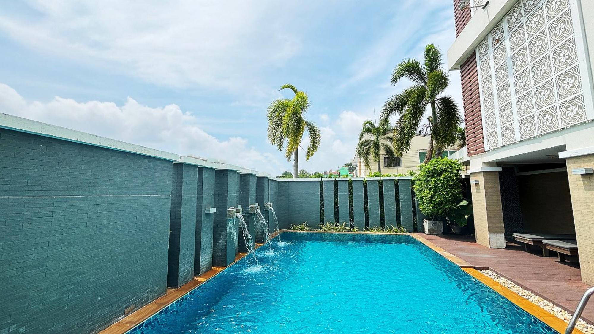 Ratana Hotel Rassada, Phuket Town- Sha Extra Plus Exterior foto
