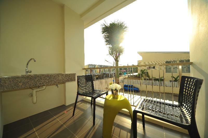 Ratana Hotel Rassada, Phuket Town- Sha Extra Plus Exterior foto